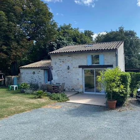 Holiday home Le Domaine Du Petit Bois, Le Marronnier *