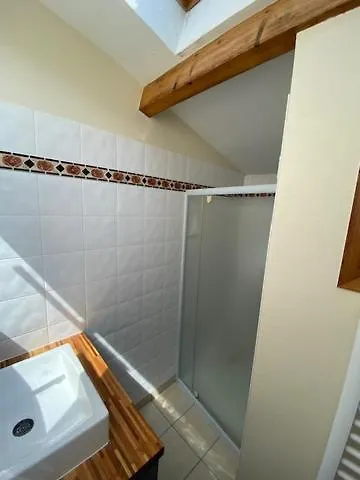 Le Domaine Du Petit Bois, Le Marronnier Feriehus Varzay